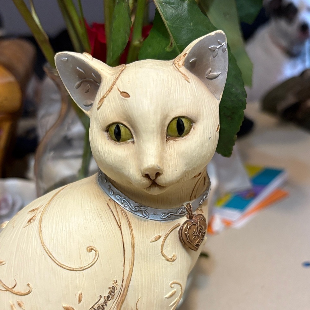 Elements Family Cat 82082 Pavilion Gift Company Barbara McDonald 2007 - Picture 4 of 5